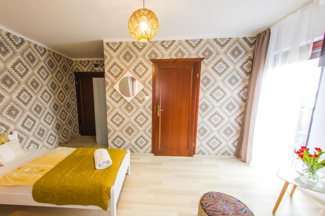 Gosciniec Pod Lipa Apartment Mikolajki  Exterior photo